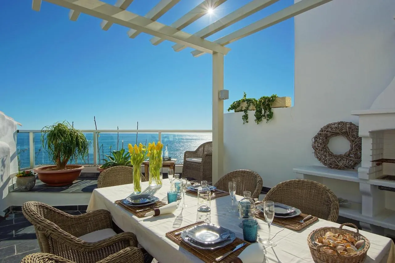Casa Latino - Oceanfront - Luxury & Charming Villa- Jacuzzi At Rooftop By Dreamvillasalbufeira Villa
