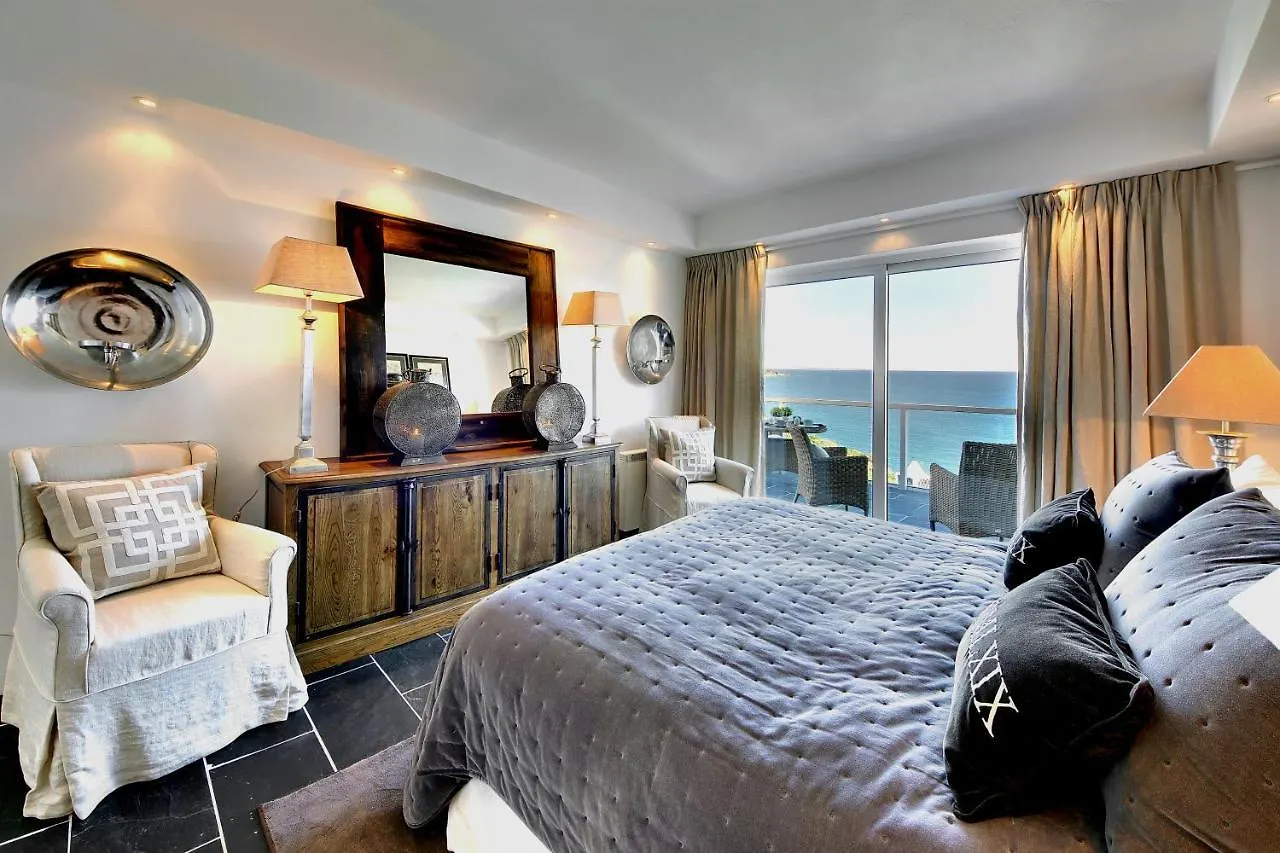Casa Latino - Oceanfront - Luxury & Charming Villa- Jacuzzi At Rooftop By DreamvillasАлбуфейра Португалия