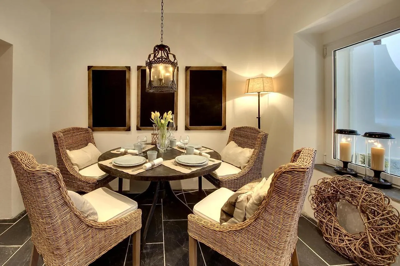 Casa Latino - Oceanfront - Luxury & Charming Villa- Jacuzzi At Rooftop By DreamvillasАлбуфейра 0*, Албуфейра Португалия