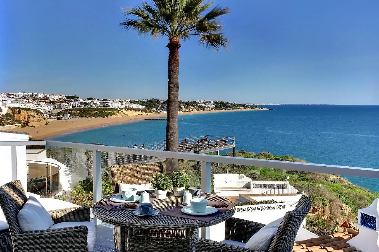 Casa Latino - Oceanfront - Luxury & Charming Villa- Jacuzzi At Rooftop By DreamvillasАлбуфейра 0*, Албуфейра Португалия