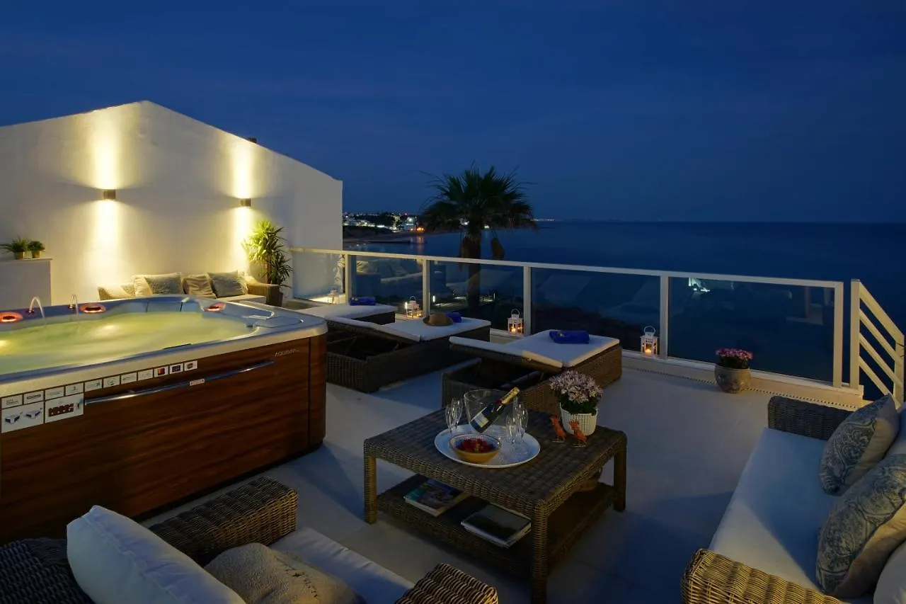 Casa Latino - Oceanfront - Luxury & Charming Villa- Jacuzzi At Rooftop By DreamvillasАлбуфейра